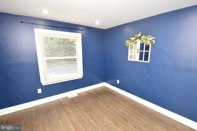 561 COVERED BRIDGE RD, Cherry Hill, NJ 08034