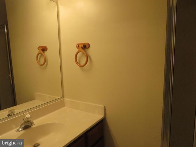 6008-C CURTIER, Alexandria, VA 22310