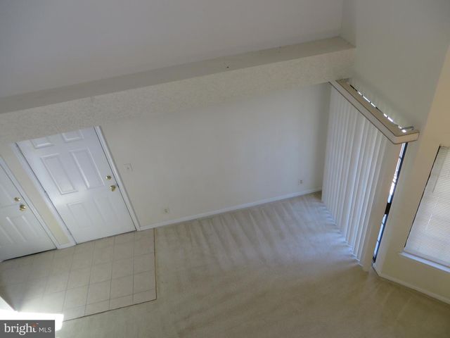 6008-C CURTIER, Alexandria, VA 22310