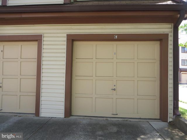 6008-C CURTIER, Alexandria, VA 22310