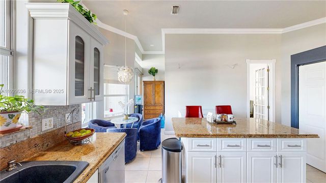 2835 Fairways Dr, Homestead, FL 33035