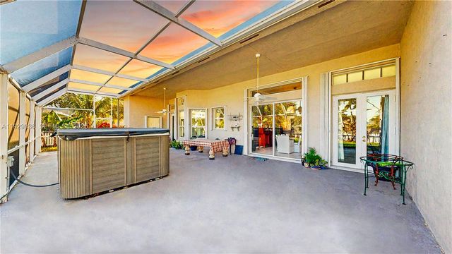 2835 Fairways Dr, Homestead, FL 33035