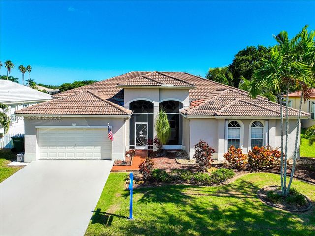 2835 Fairways Dr, Homestead, FL 33035