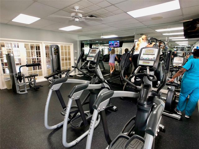 2835 Fairways Dr, Homestead, FL 33035