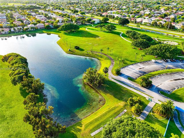 2835 Fairways Dr, Homestead, FL 33035