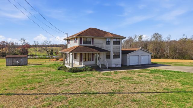57 E Crystal Springs Rd, Kelso, TN 37348