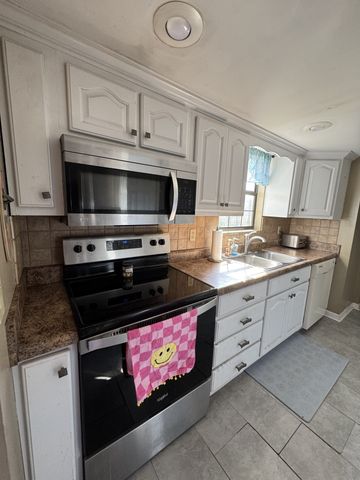 57 E Crystal Springs Rd, Kelso, TN 37348