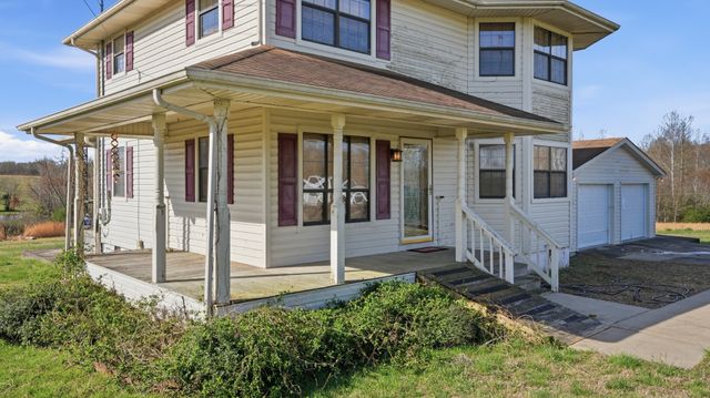 57 E Crystal Springs Rd, Kelso, TN 37348