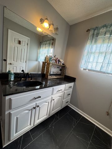 57 E Crystal Springs Rd, Kelso, TN 37348