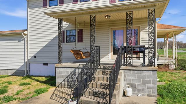 57 E Crystal Springs Rd, Kelso, TN 37348