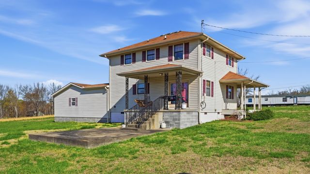 57 E Crystal Springs Rd, Kelso, TN 37348