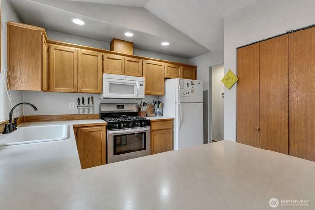 20217 86th Avenue Ct E, Spanaway, WA 98387