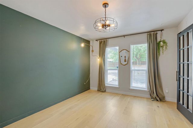 1602 Thornridge RD, Austin, TX 78758