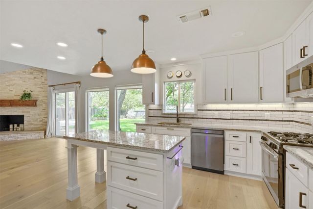 1602 Thornridge RD, Austin, TX 78758