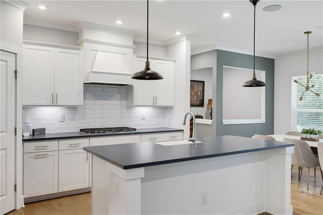 6156 Collins Road NW, Acworth, GA 30101