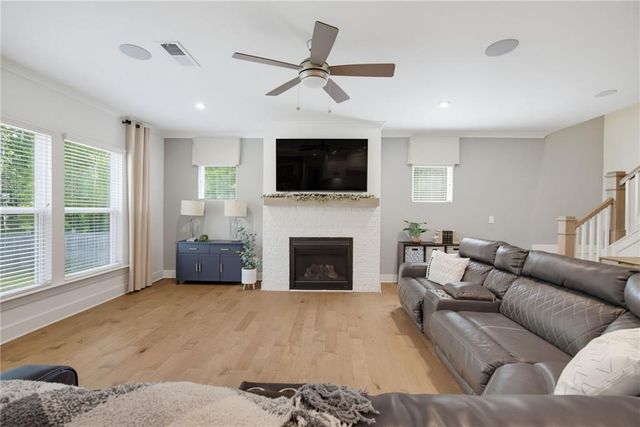 6156 Collins Road NW, Acworth, GA 30101