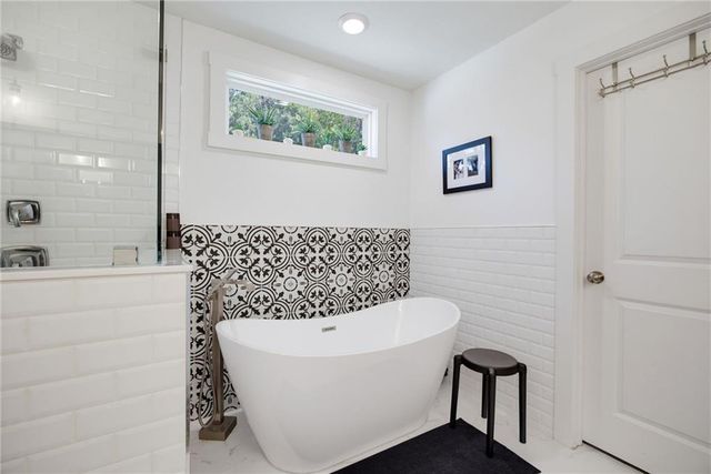 6156 Collins Road NW, Acworth, GA 30101