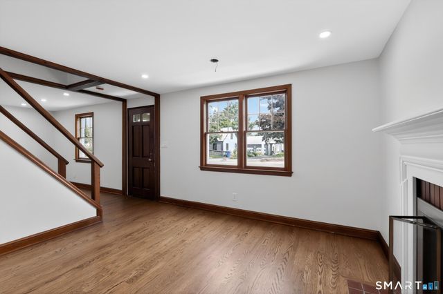 30 Jarvis Road, Manchester, CT 06040