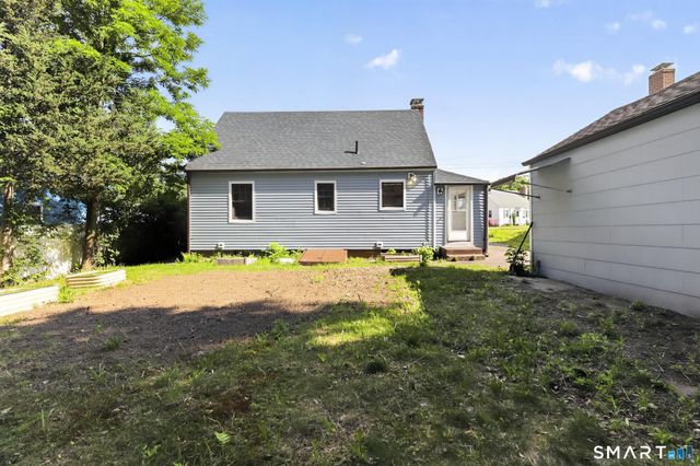 30 Jarvis Road, Manchester, CT 06040