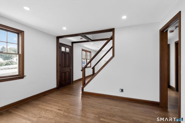 30 Jarvis Road, Manchester, CT 06040