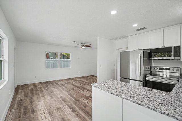 1423 18TH STREET W, Bradenton, FL 34205
