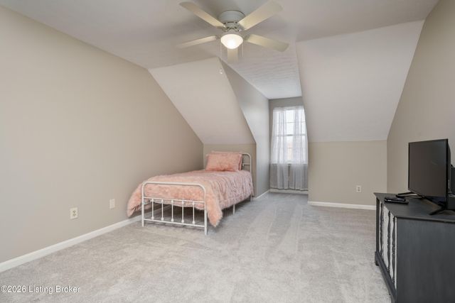 4464 Southbridge Ct, Louisville, KY 40272