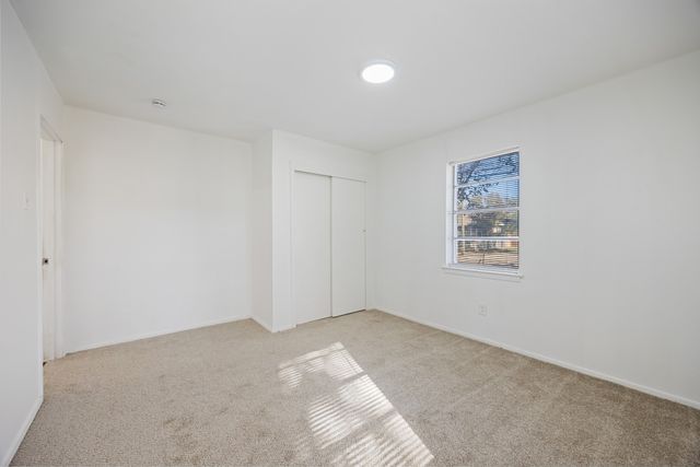 3827 Vineyard Drive, Dallas, TX 75212