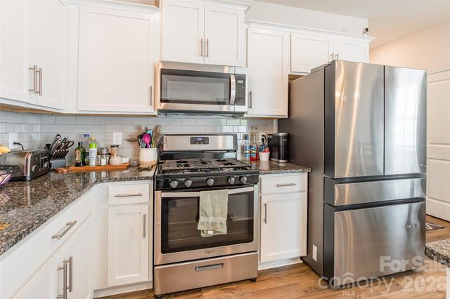 16113 Aryshire Green Court, Charlotte, NC 28273