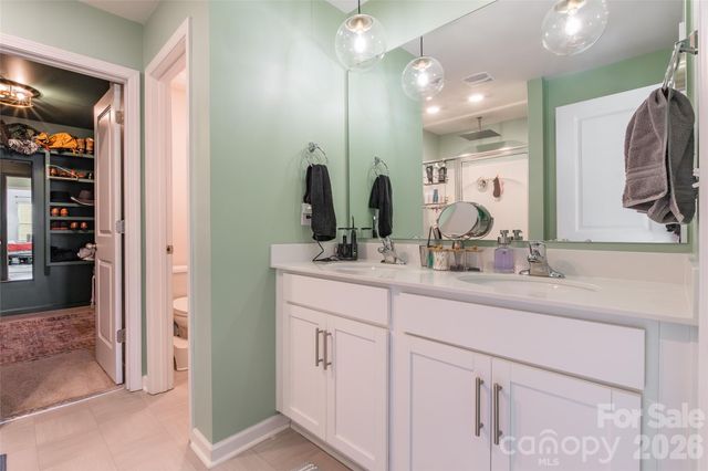 16113 Aryshire Green Court, Charlotte, NC 28273