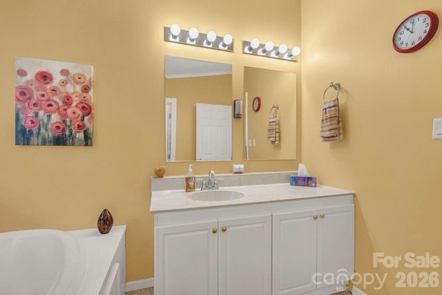 401 Lynn Gap Road, Spruce Pine, NC 28777