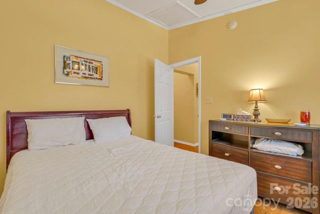 401 Lynn Gap Road, Spruce Pine, NC 28777