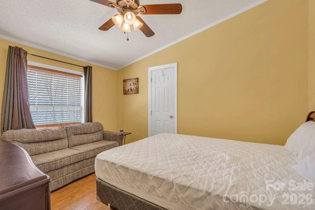 401 Lynn Gap Road, Spruce Pine, NC 28777