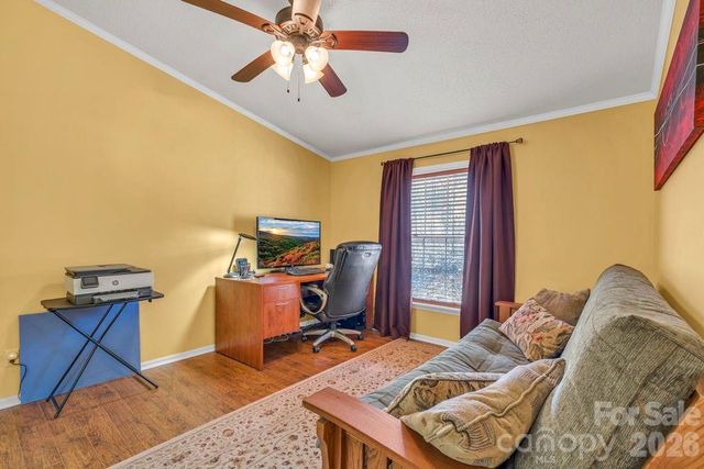 401 Lynn Gap Road, Spruce Pine, NC 28777