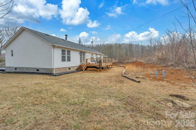 401 Lynn Gap Road, Spruce Pine, NC 28777