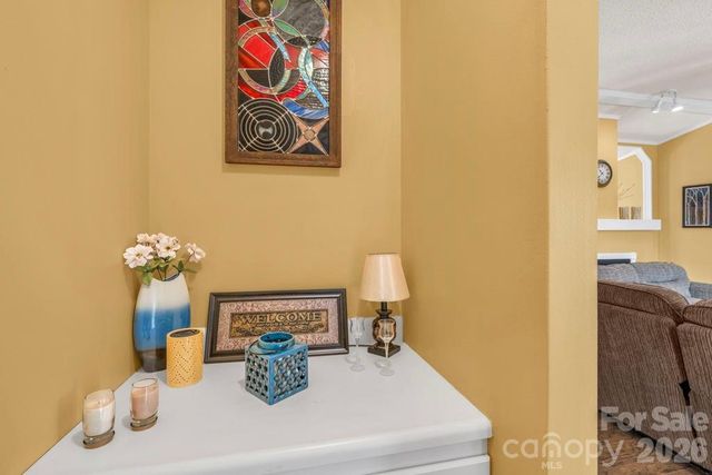 401 Lynn Gap Road, Spruce Pine, NC 28777