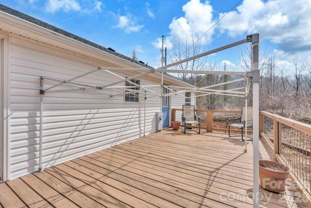 401 Lynn Gap Road, Spruce Pine, NC 28777