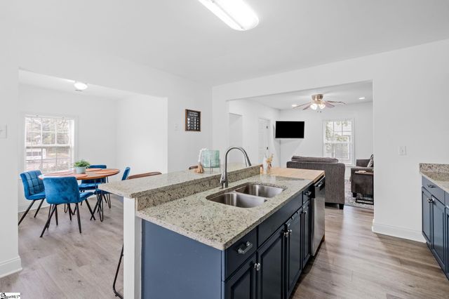 900 Green Avenue, Greenville, SC 29605