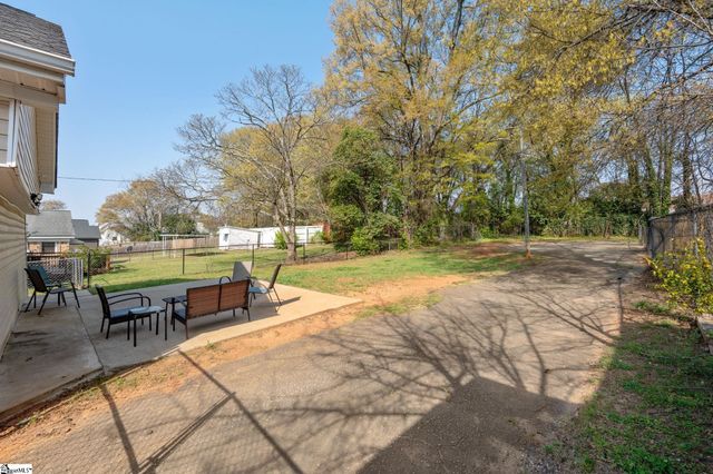 900 Green Avenue, Greenville, SC 29605