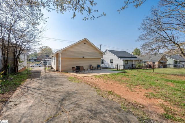 900 Green Avenue, Greenville, SC 29605