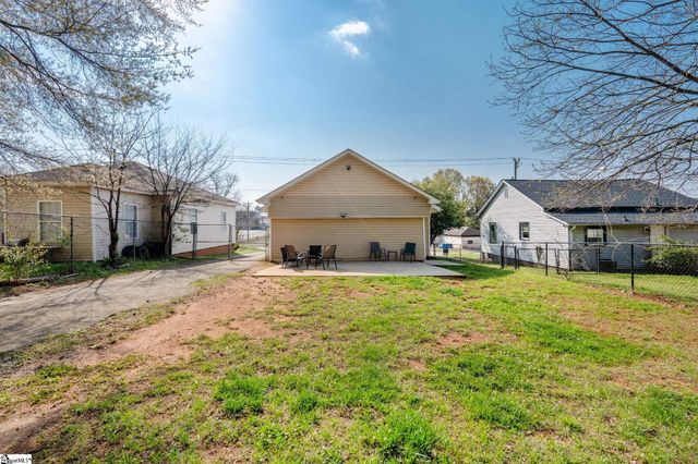 900 Green Avenue, Greenville, SC 29605