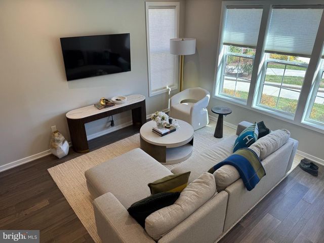 7567 SAWYER FARM WAY, Mclean, VA 22102