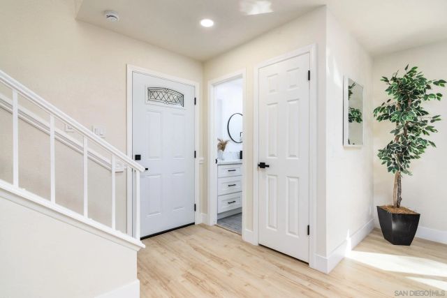 10314 Oak Ranch Ln, Escondido, CA 92026