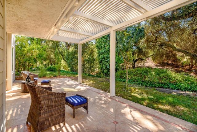 10314 Oak Ranch Ln, Escondido, CA 92026