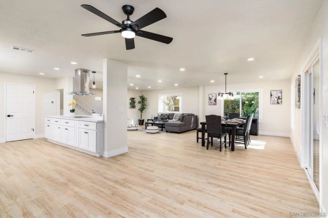 10314 Oak Ranch Ln, Escondido, CA 92026