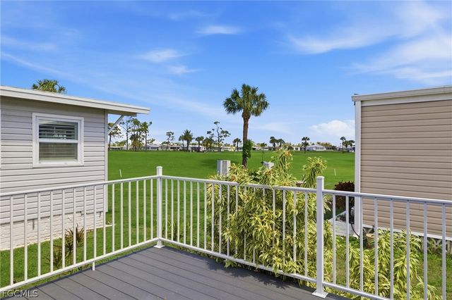 312 Nicklaus BLVD, North Fort Myers, FL 33903