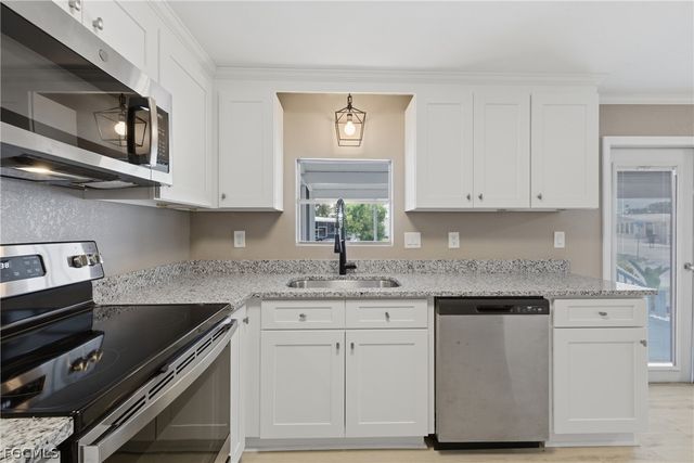 312 Nicklaus BLVD, North Fort Myers, FL 33903