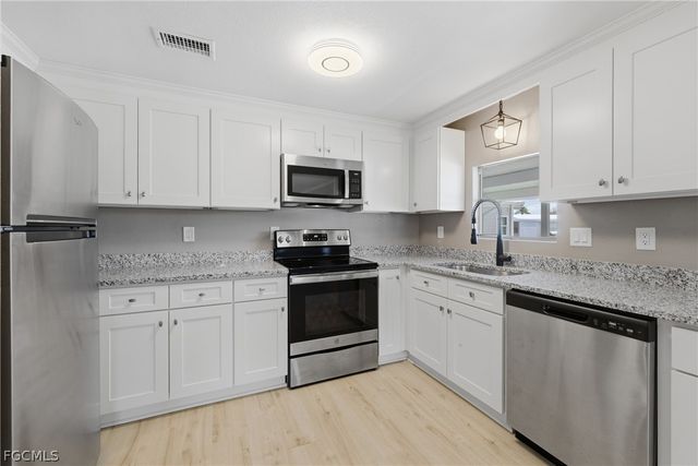 312 Nicklaus BLVD, North Fort Myers, FL 33903