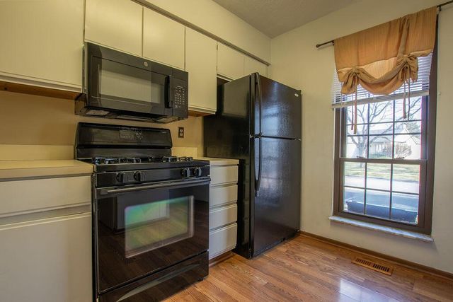 819 Crofton Place, Reynoldsburg, OH 43068