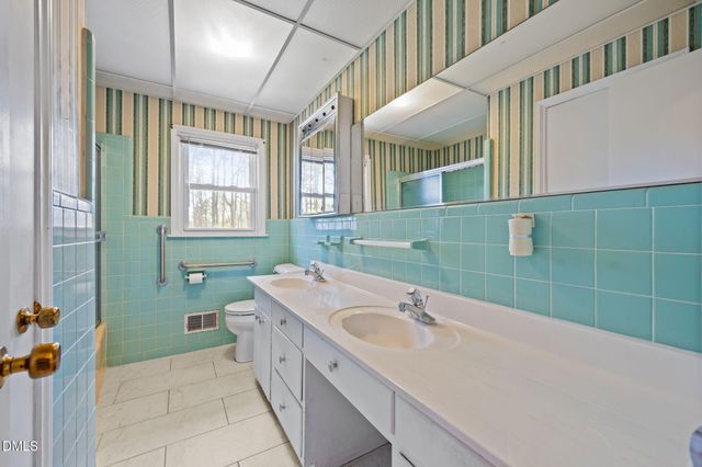 2009 Philcrest Road, Raleigh, NC 27612