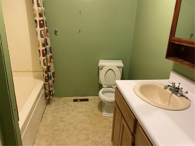 109 Red Tip Drive, Westminster, SC 29693